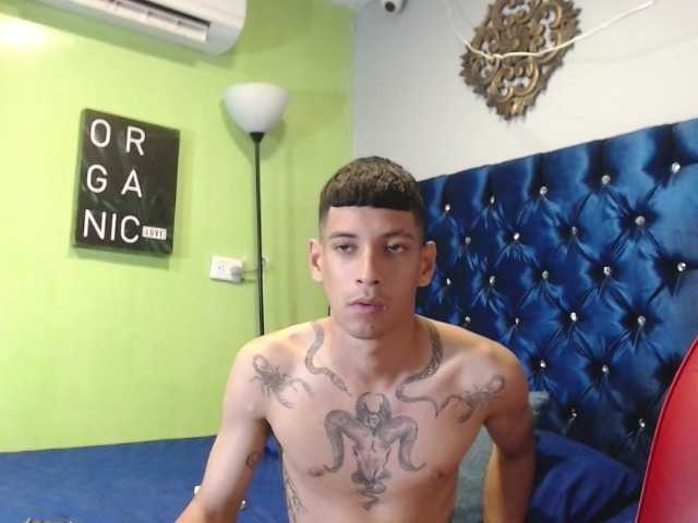 Live sex webcam photo for Angeel-hot24 #278118512