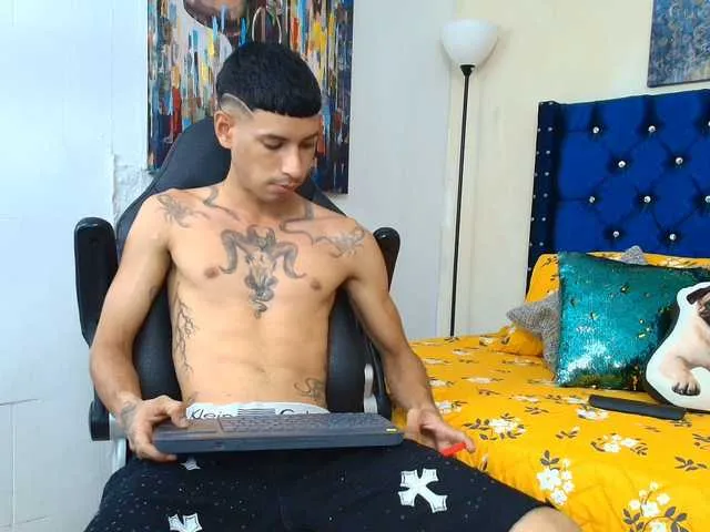 Live sex webcam photo for Angeel-hot24 #294115155