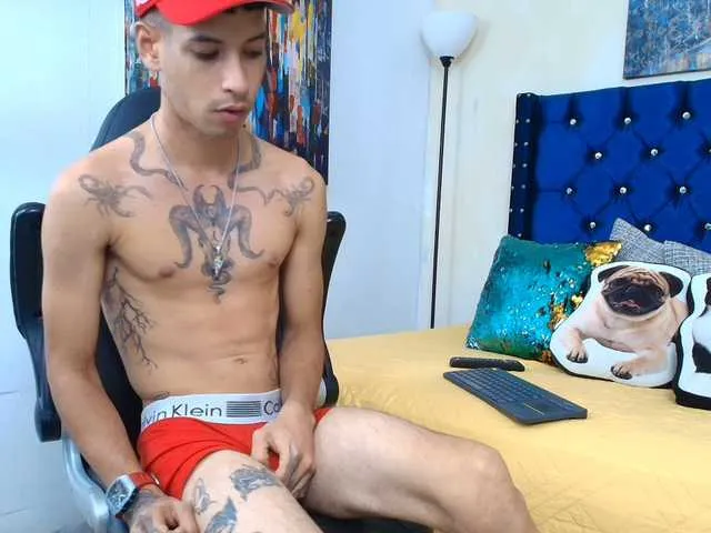 Live sex webcam photo for Angeel-hot24 #294139897