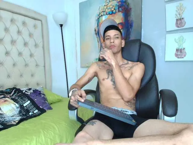 Live sex webcam photo for Angeel-hot24 #294312344