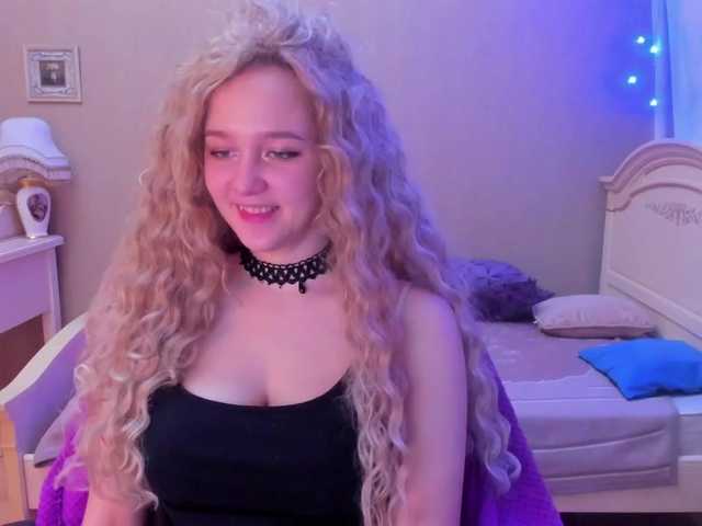 Live sex webcam photo for Angel-Love-Q #272757220