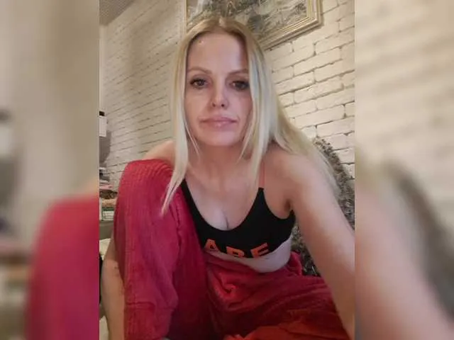 Live sex webcam photo for AngelAlone #290249164