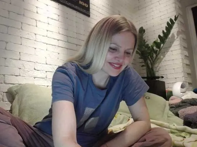 Live sex webcam photo for AngelAlone #290752504