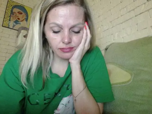 Live sex webcam photo for AngelAlone #290815380