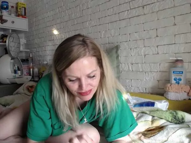 Live sex webcam photo for AngelAlone #290860018