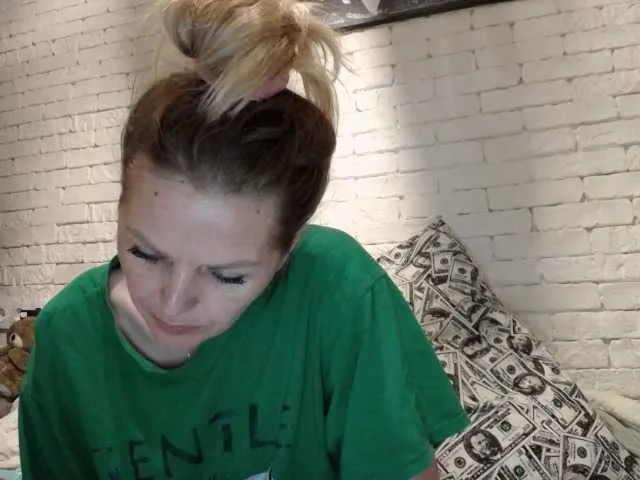 Live sex webcam photo for AngelAlone #291348419
