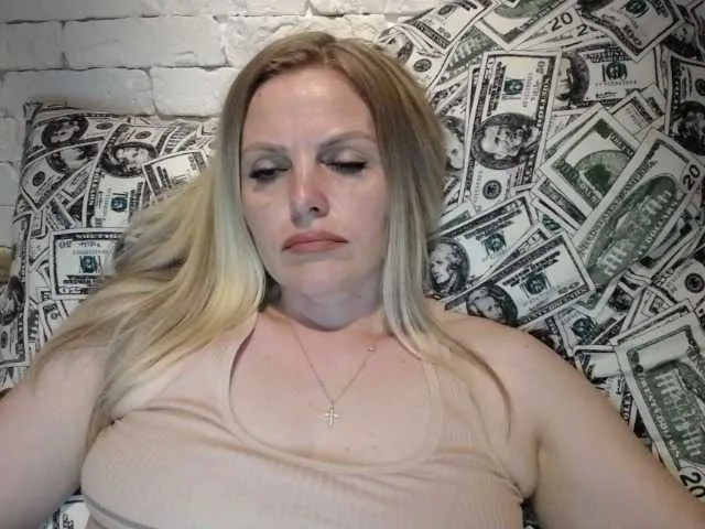 Live sex webcam photo for AngelAlone #291427139