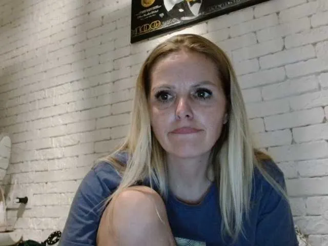 Live sex webcam photo for AngelAlone #291617560