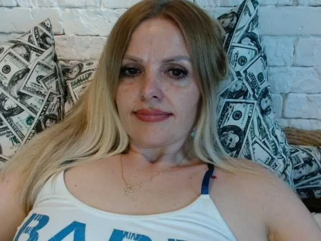Live sex webcam photo for AngelAlone #291629064