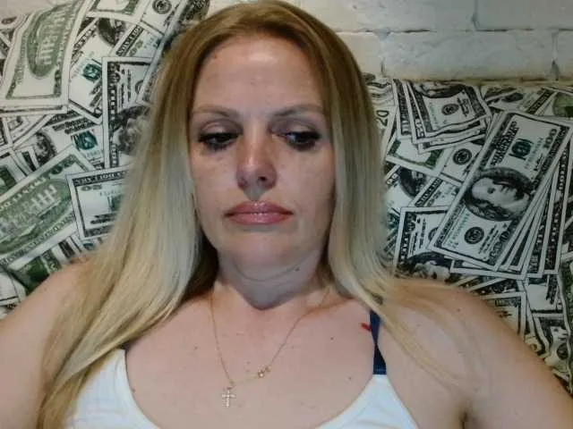 Live sex webcam photo for AngelAlone #291677165