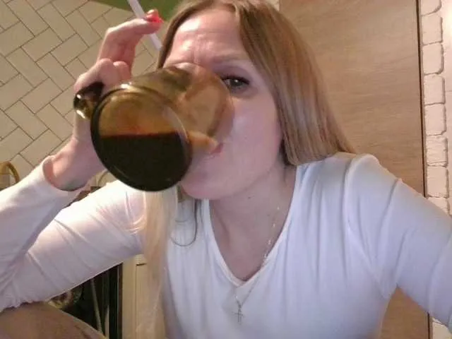 Live sex webcam photo for AngelAlone #293195581