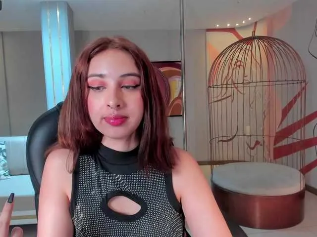 Live sex webcam photo for AngelCox1 #275618658