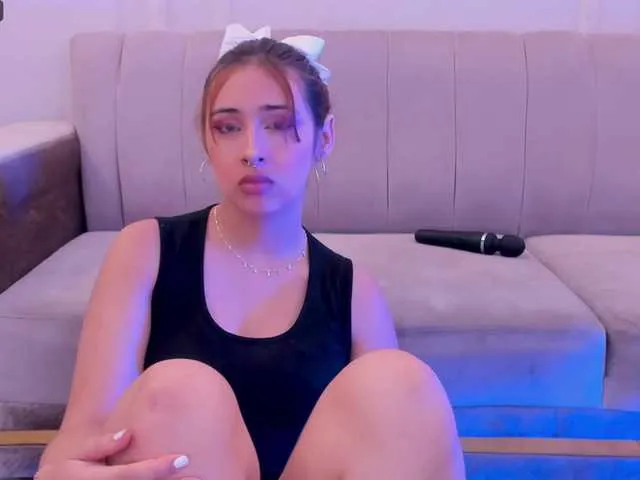 Live sex webcam photo for AngelCox1 #276389287