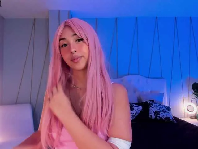 Live sex webcam photo for AngelCox1 #276585008
