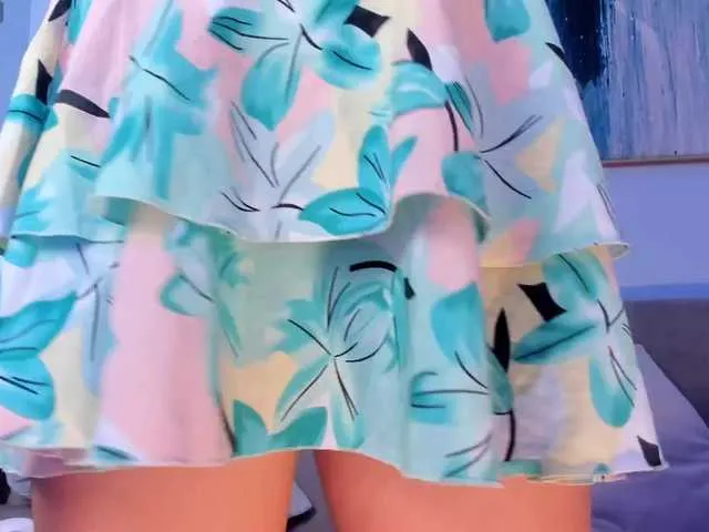 Live sex webcam photo for AngelCox1 #277827836