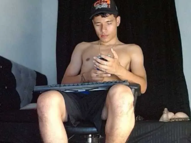 Live sex webcam photo for AngelDemon23 #277161709