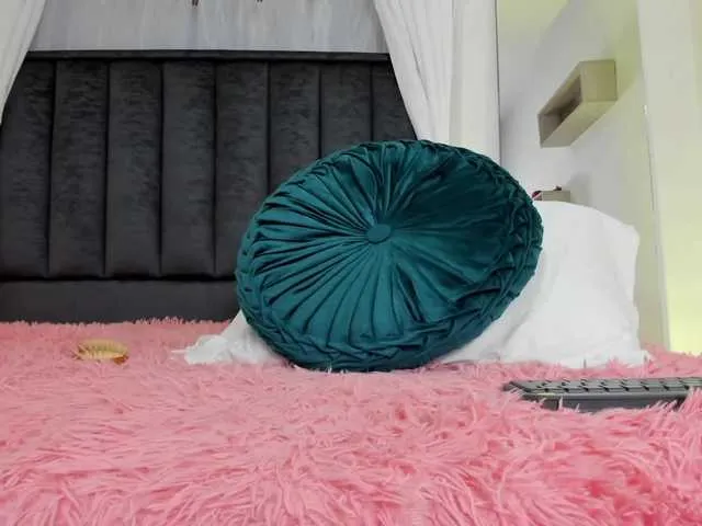 Live sex webcam photo for AngelDustt #290231963