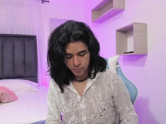 Live sex webcam photo for AngelDustt #290415905