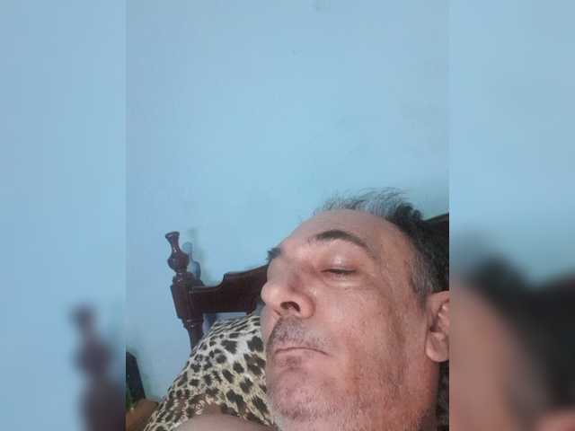 Live sex webcam photo for AngelMan13 #275628577