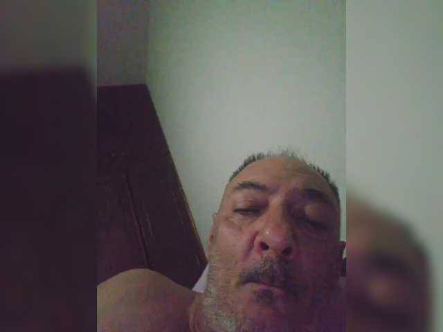 Live sex webcam photo for AngelMan13 #291271843