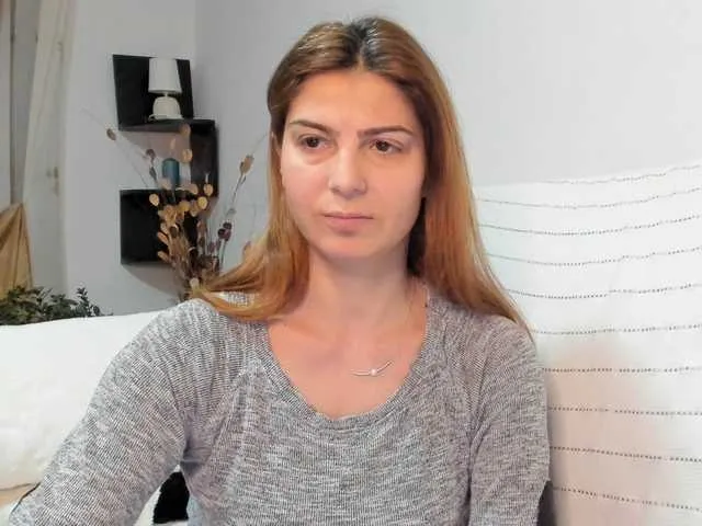 Live sex webcam photo for AngelNicolle #272713025