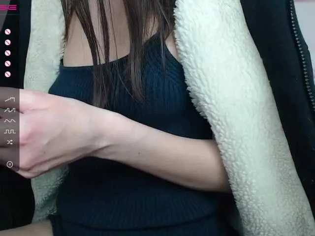 Live sex webcam photo for AngelNika #272189582