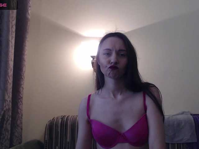 Live sex webcam photo for AngelNika #276571256