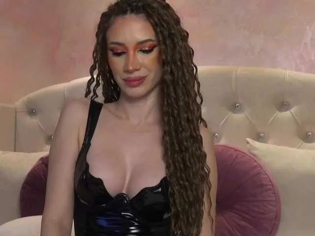 Live sex webcam photo for AngelaDevins #288049249