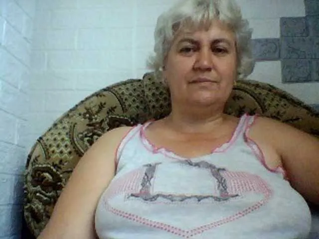 Live sex webcam photo for AngelaFamez #275533564