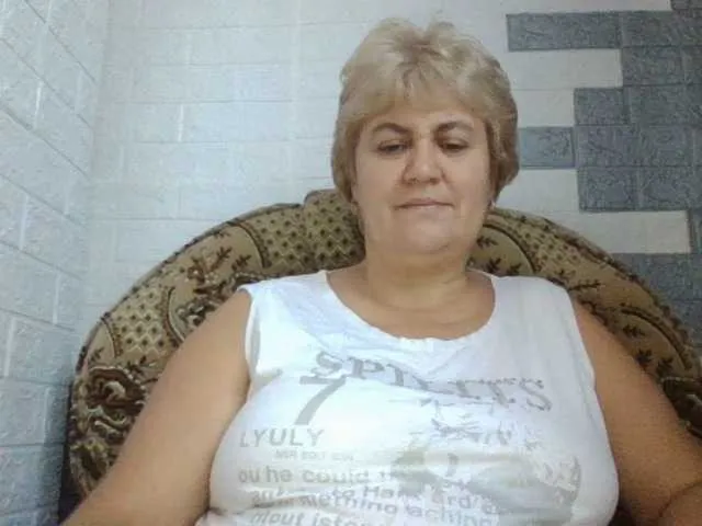 Live sex webcam photo for AngelaFamez #276641264