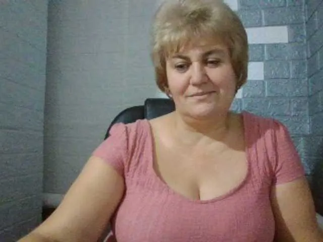 Live sex webcam photo for AngelaFamez #276852879