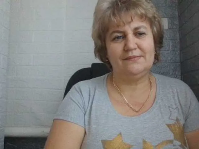 Live sex webcam photo for AngelaFamez #277077460