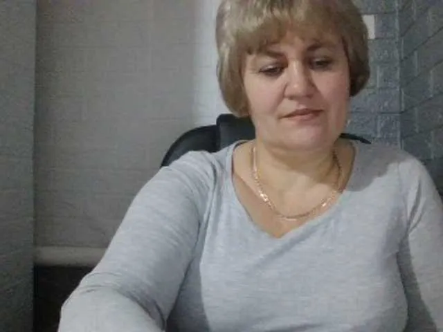 Live sex webcam photo for AngelaFamez #277381841