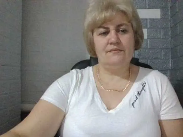 Live sex webcam photo for AngelaFamez #277478178