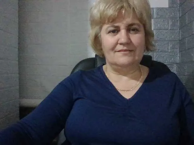 Live sex webcam photo for AngelaFamez #277622063