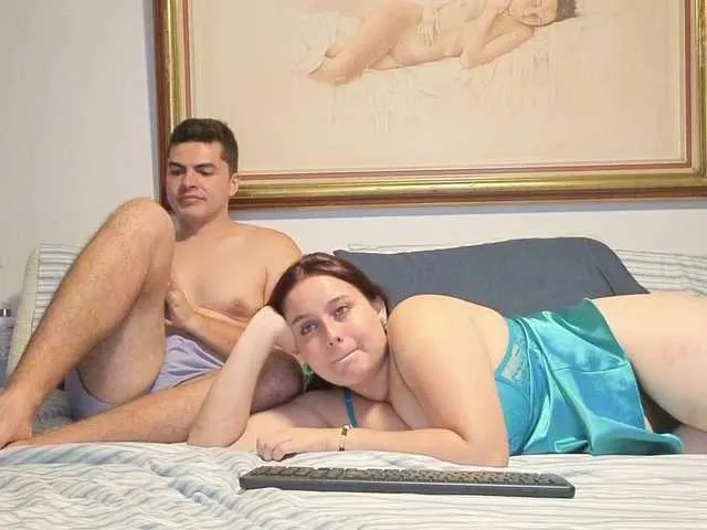Live sex webcam photo for AngelaMax1 #293658018