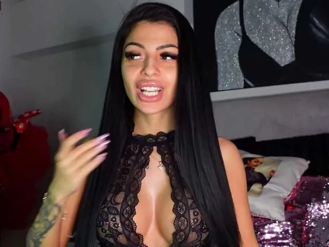 Live sex webcam photo for AngelaMyst #287940452