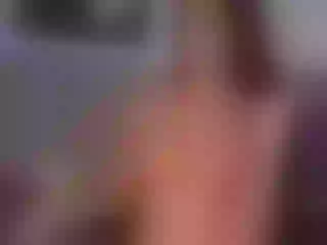 Live sex webcam photo for AngelaMyst #287940498