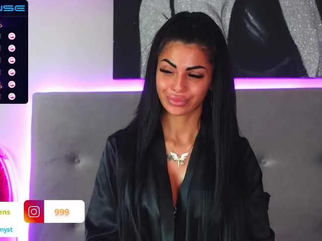 Live sex webcam photo for AngelaMyst #287940649