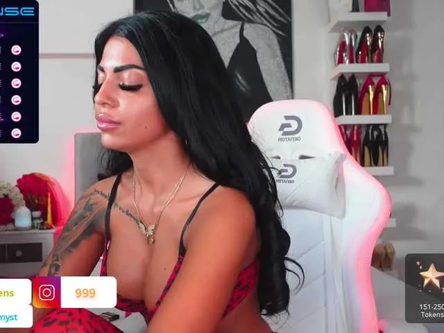 Live sex webcam photo for AngelaMyst #287940694