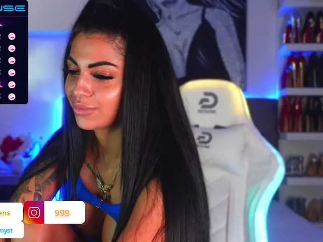 Live sex webcam photo for AngelaMyst #287940714