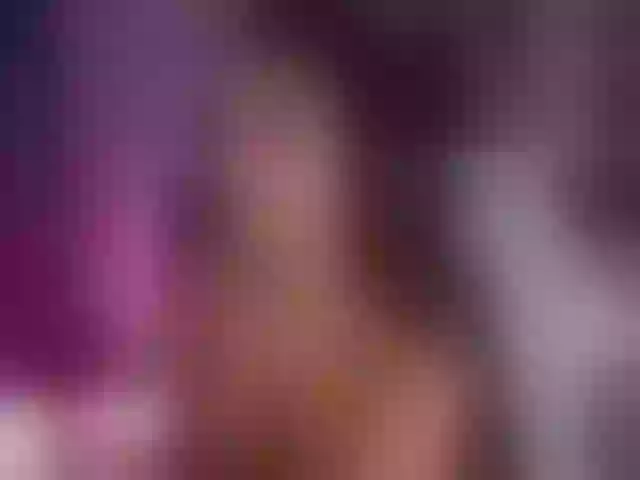 Live sex webcam photo for AngelaMyst #287940746