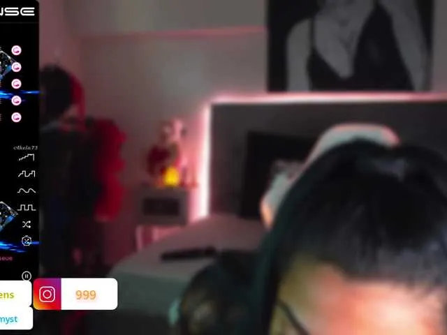 Live sex webcam photo for AngelaMyst #287940773