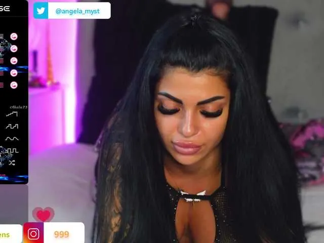 Live sex webcam photo for AngelaMyst #287940804