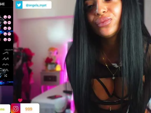 Live sex webcam photo for AngelaMyst #287940811