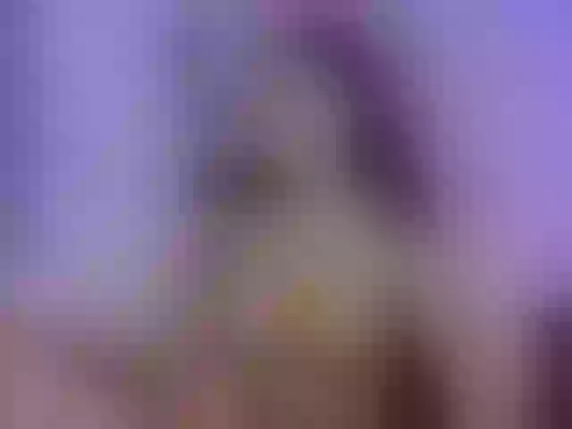 Live sex webcam photo for AngelaMyst #291407638