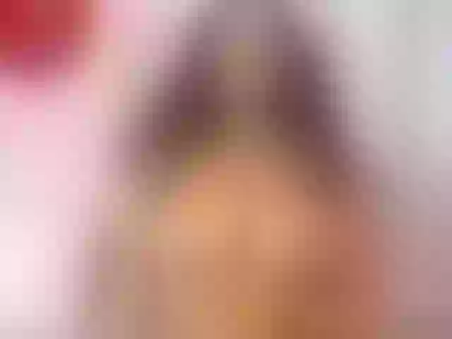 Live sex webcam photo for AngelaQueen #272579807