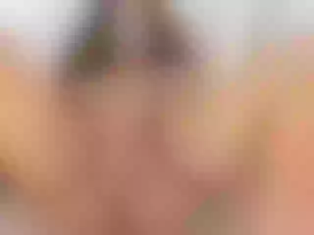 Live sex webcam photo for AngelaQueen #272593464