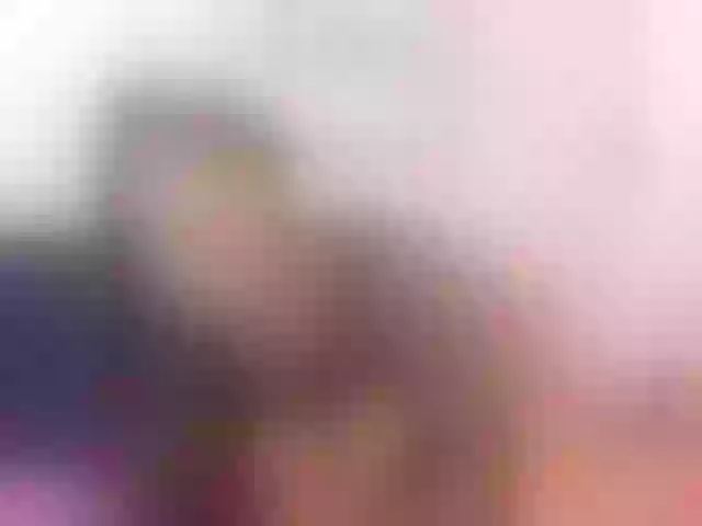 Live sex webcam photo for AngelaQueen #273229326