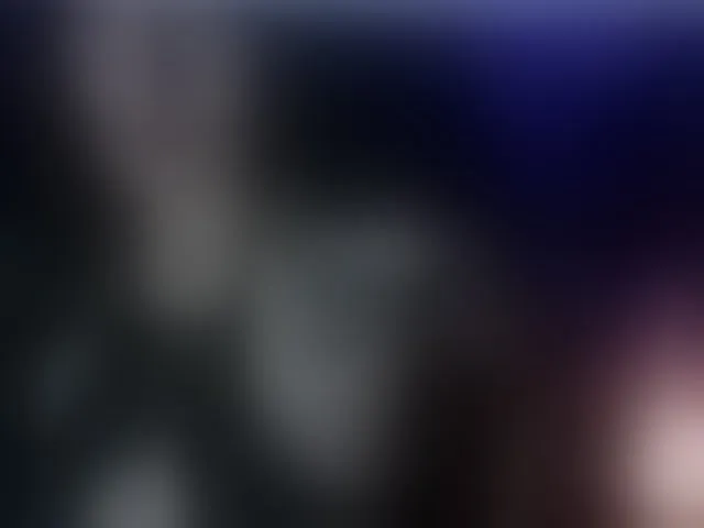 Live sex webcam photo for AngelaQueen #293365116